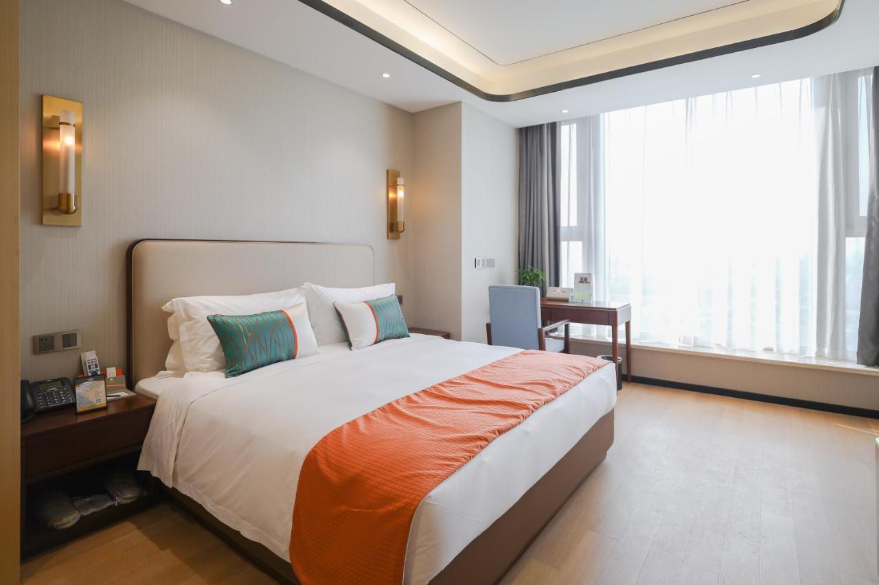 Jinling Funhome Hotel Nanjing Jiulong Lake - Nanjing South Railway Station Exterior foto