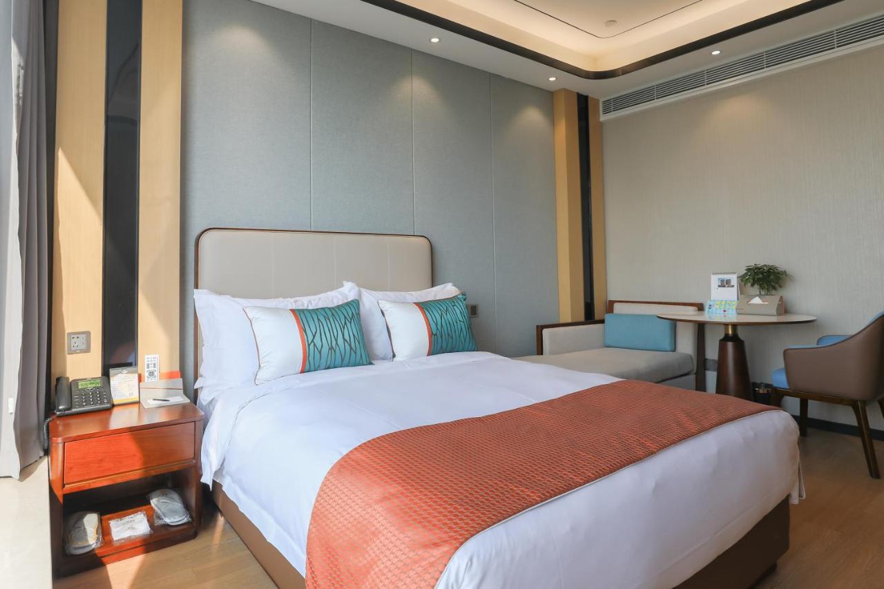 Jinling Funhome Hotel Nanjing Jiulong Lake - Nanjing South Railway Station Exterior foto