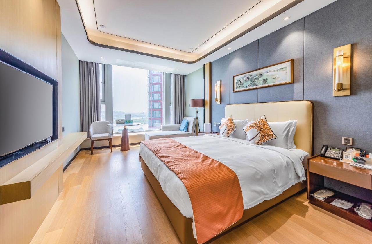 Jinling Funhome Hotel Nanjing Jiulong Lake - Nanjing South Railway Station Exterior foto