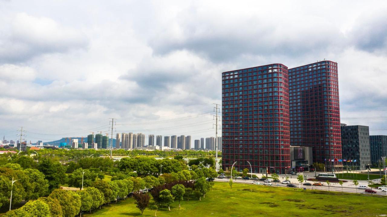 Jinling Funhome Hotel Nanjing Jiulong Lake - Nanjing South Railway Station Exterior foto